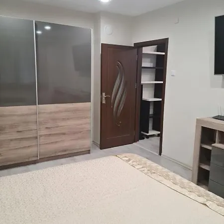зара Apartment *