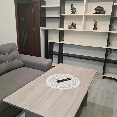 Apartment зара